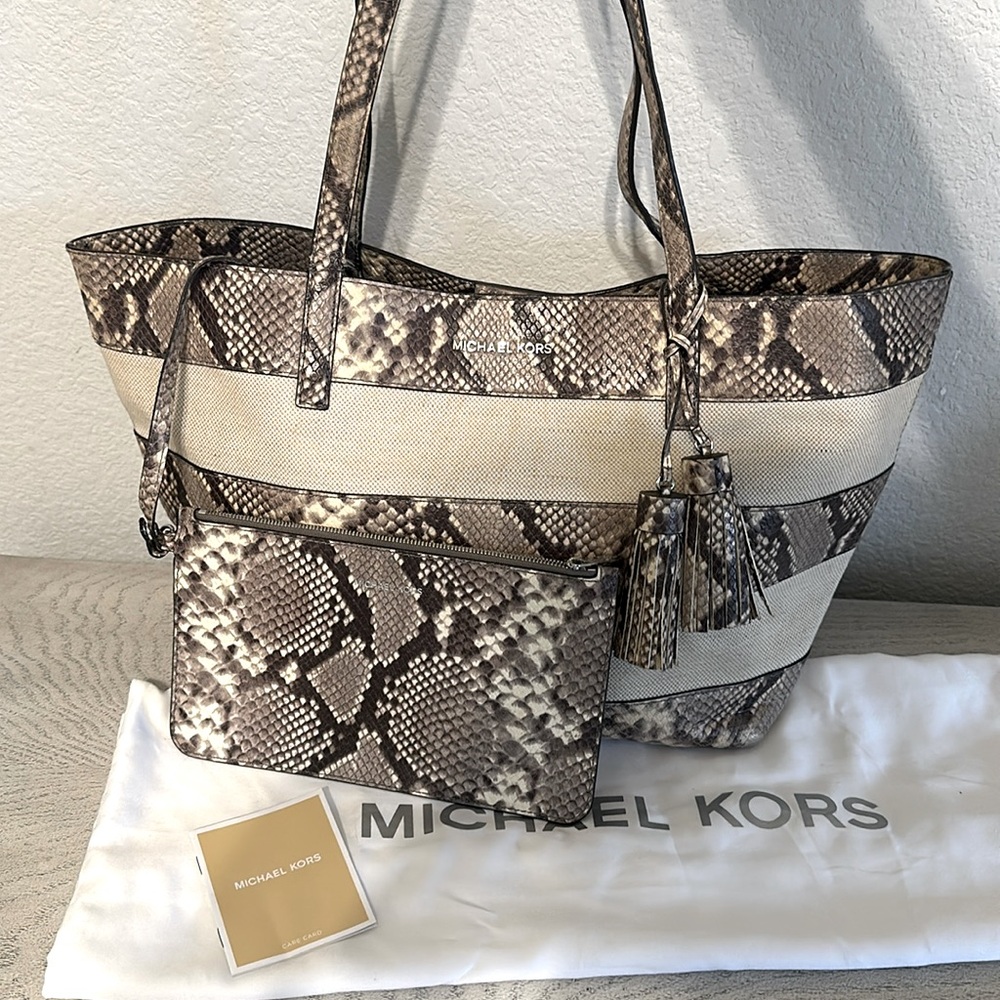 Michael Kors Tote